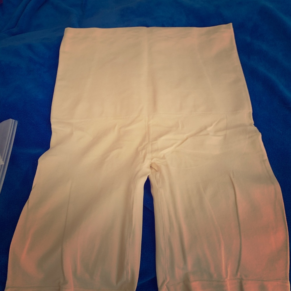 SOLD  SHAPERMENT SHORTS SHAPEWEAR   3XL NUDE  NWT